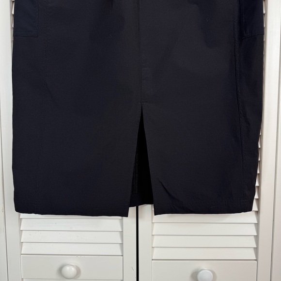 Title Nine Limitless Cargo Midi Black Skirt Outdoor Travel Size Medium - Picture 7 of 11